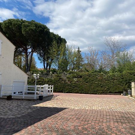 Les Clematites Apartamento Donzère Exterior foto