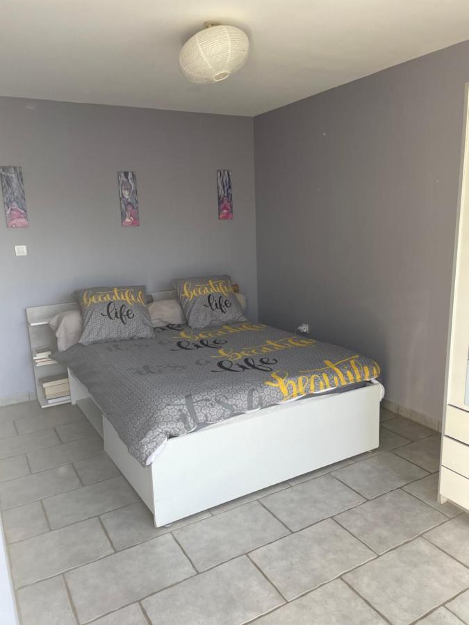 Les Clematites Apartamento Donzère Exterior foto